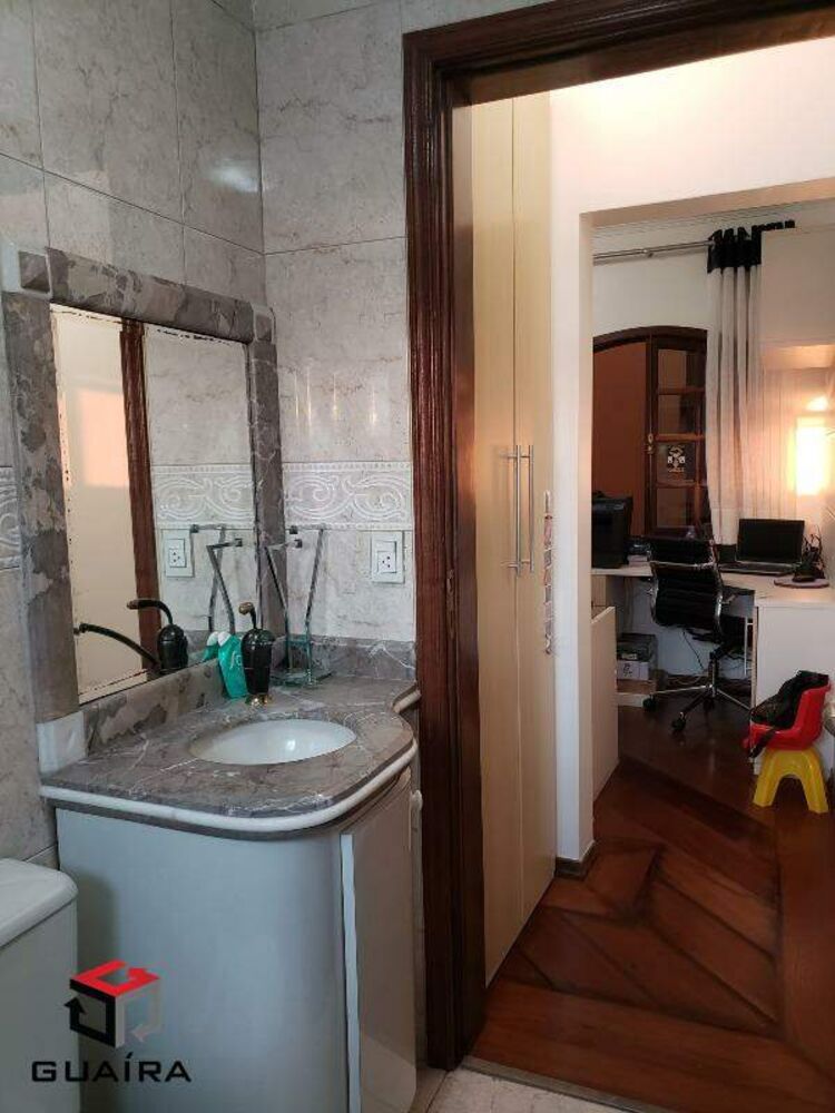 Sobrado à venda com 4 quartos, 219m² - Foto 2