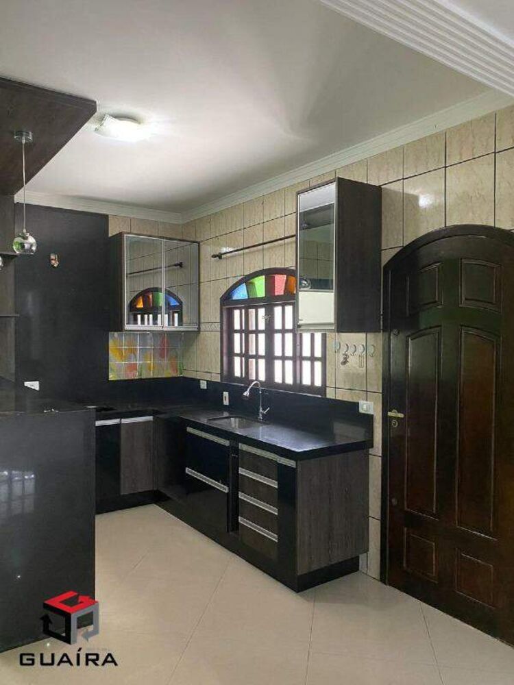 Sobrado para alugar com 2 quartos, 100m² - Foto 2