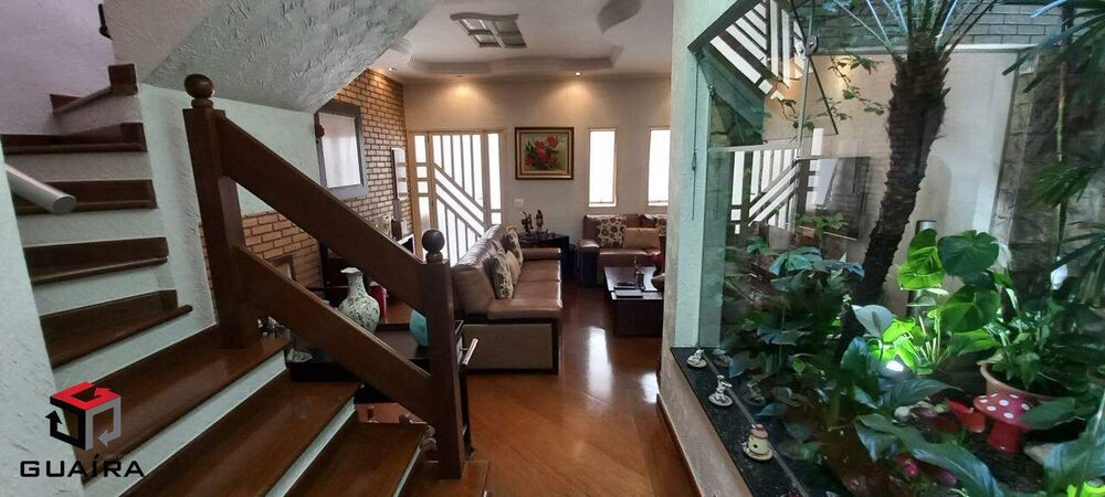 Sobrado para alugar com 3 quartos, 247m² - Foto 4