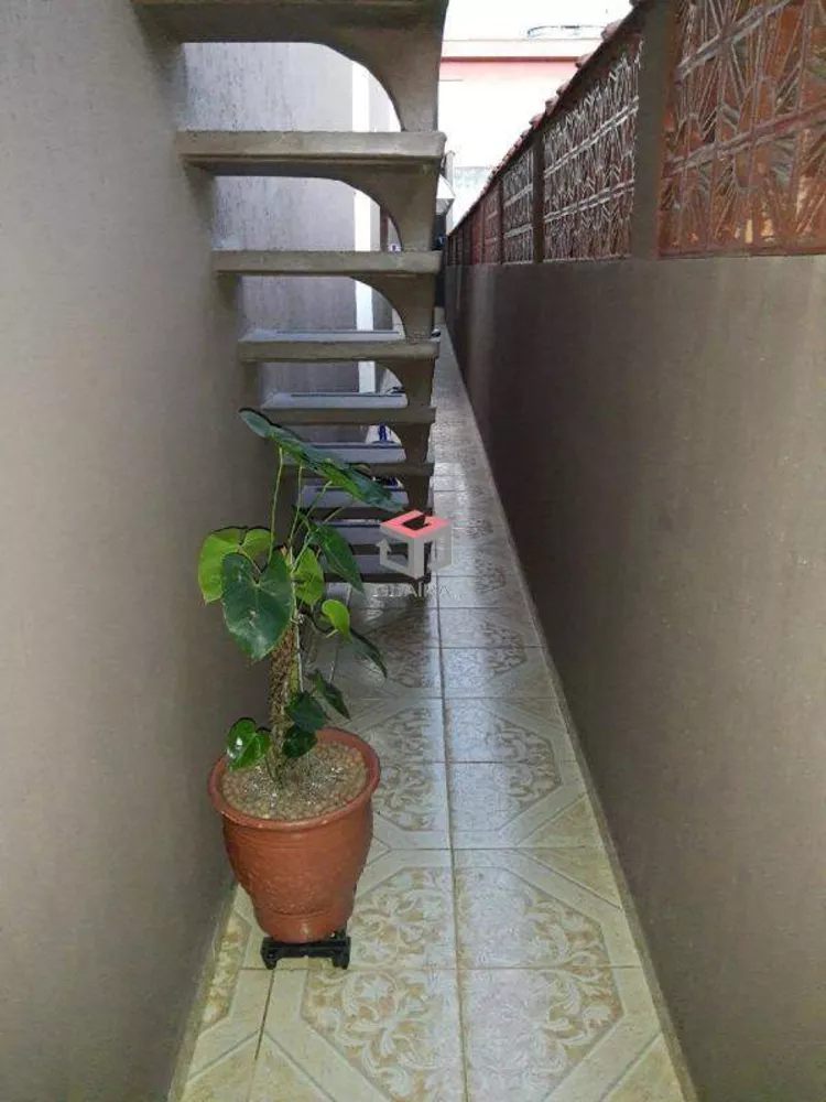 Sobrado à venda com 3 quartos, 198m² - Foto 3