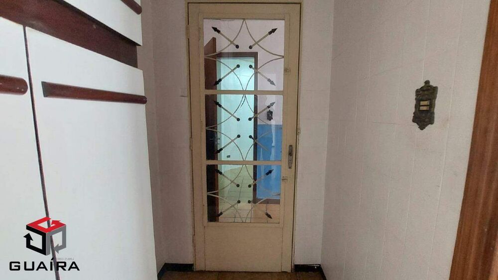 Casa para alugar com 2 quartos, 120m² - Foto 2