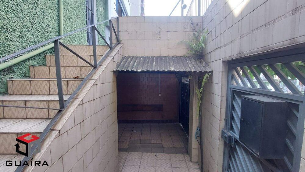 Casa para alugar com 2 quartos, 120m² - Foto 1