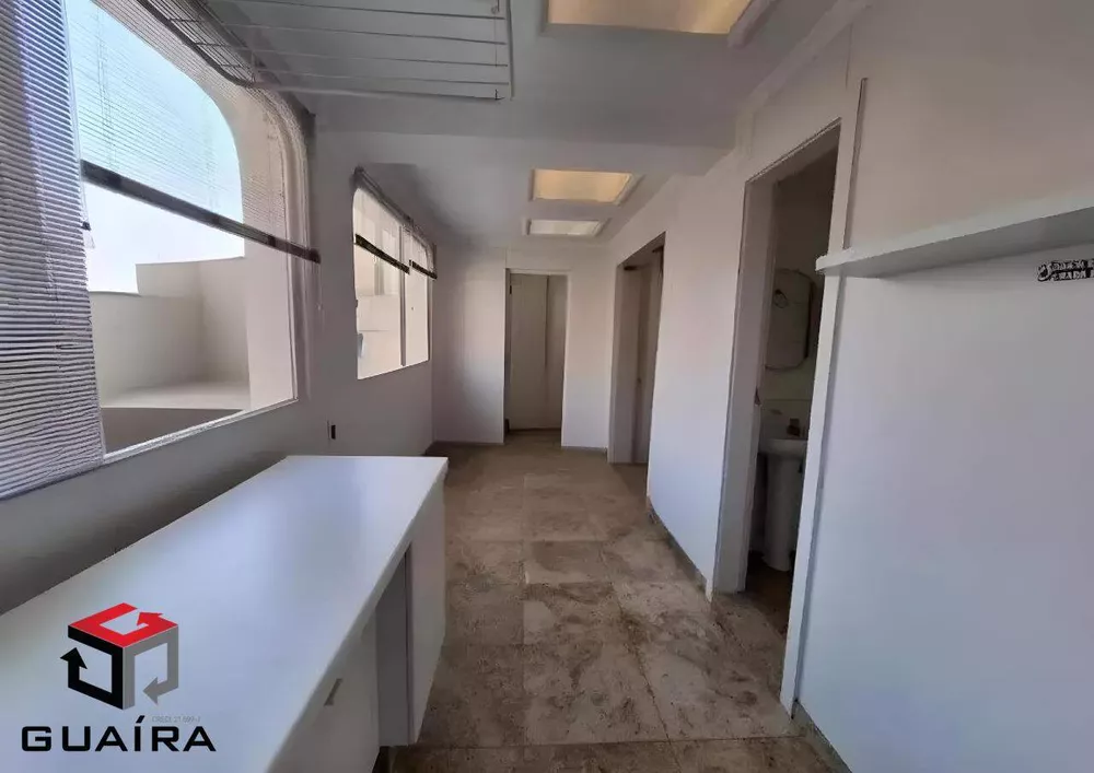 Apartamento à venda com 3 quartos, 200m² - Foto 3