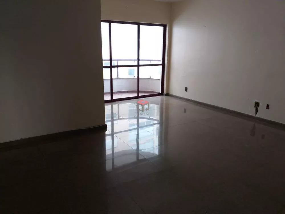 Apartamento à venda com 3 quartos, 130m² - Foto 1