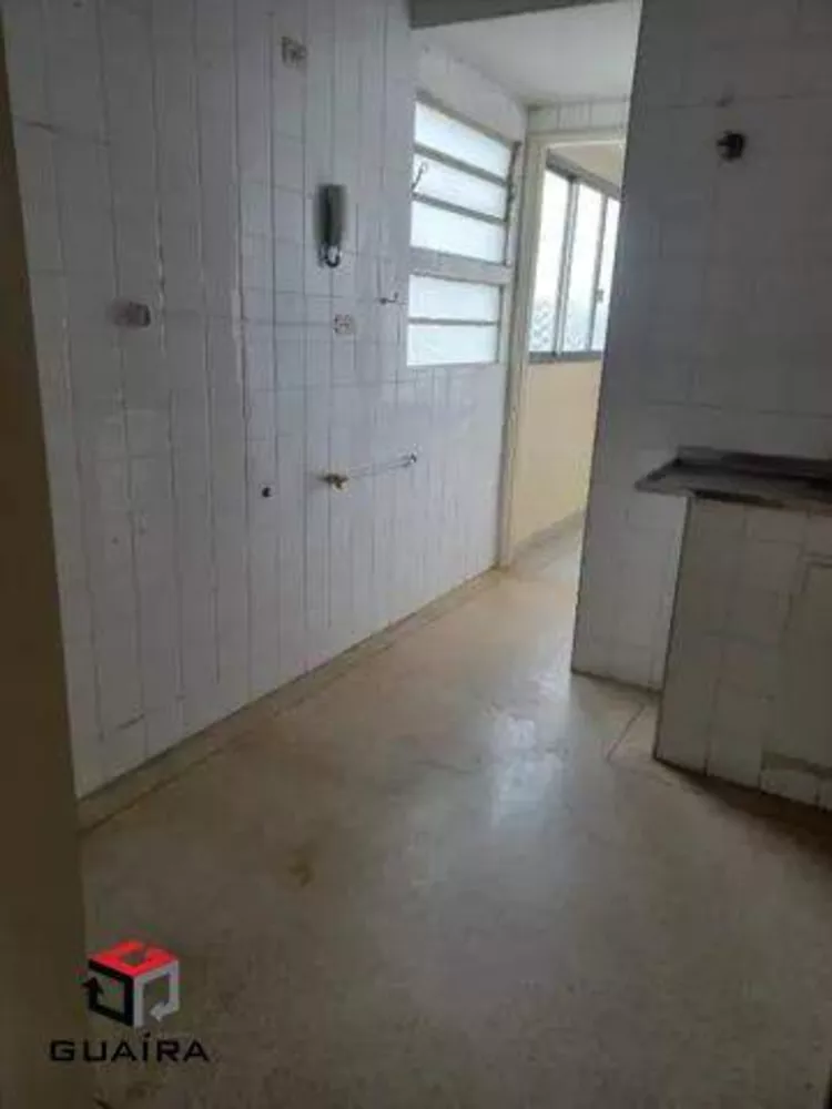 Apartamento à venda com 2 quartos, 70m² - Foto 4