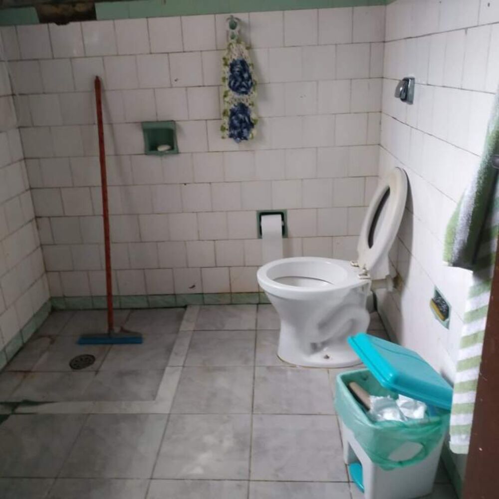 Casa à venda com 4 quartos, 240m² - Foto 3