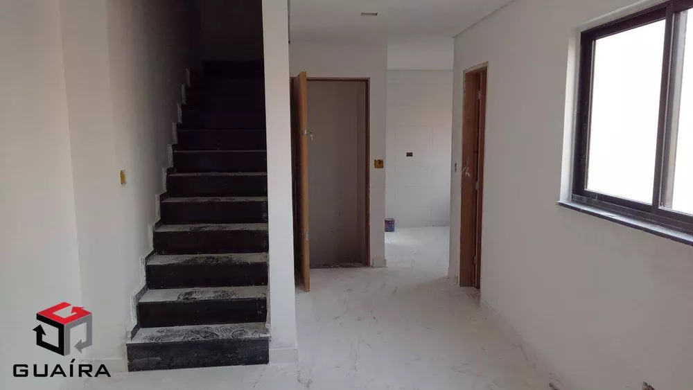 Sobrado à venda com 2 quartos, 112m² - Foto 1