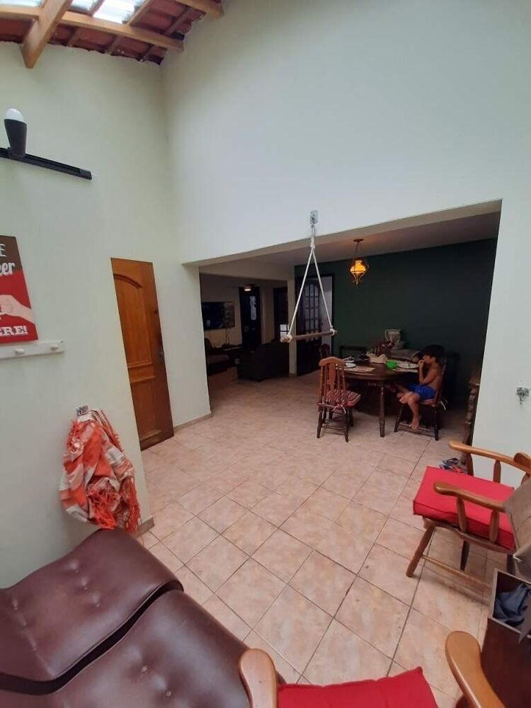 Casa à venda com 5 quartos, 625m² - Foto 1