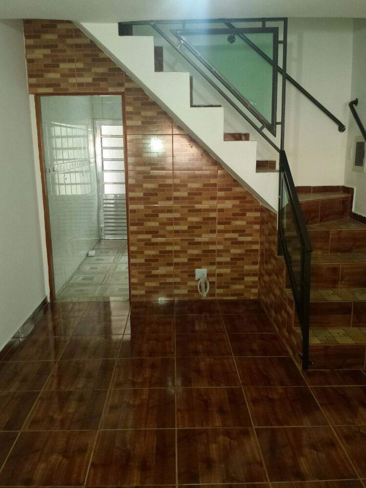 Sobrado à venda com 3 quartos, 140m² - Foto 2