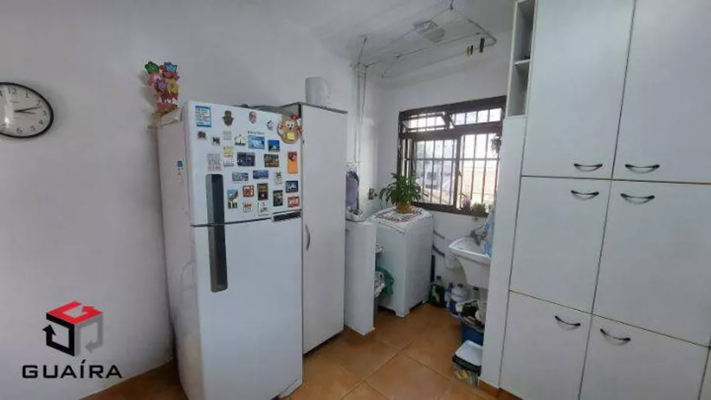 Casa à venda com 6 quartos, 209m² - Foto 3