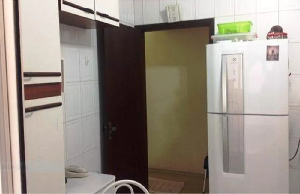 Apartamento à venda com 3 quartos, 80m² - Foto 4