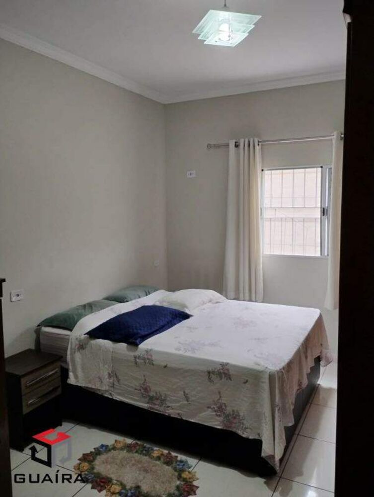 Casa à venda com 2 quartos, 137m² - Foto 2
