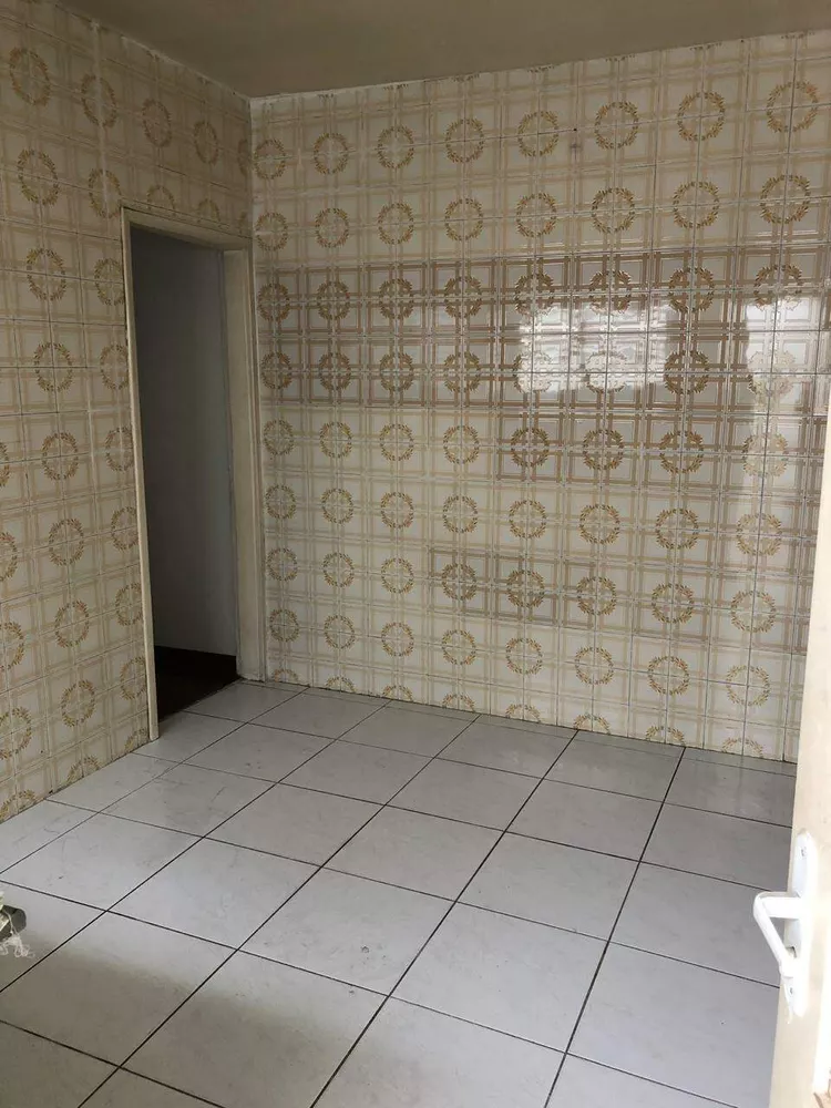 Casa à venda com 2 quartos, 150m² - Foto 4