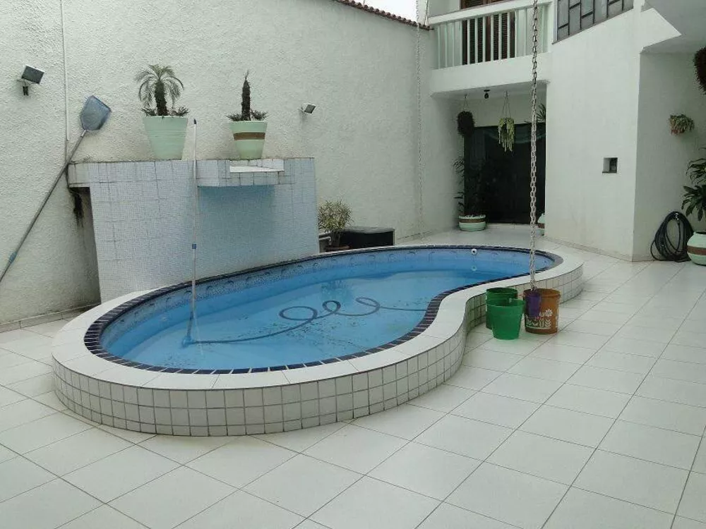 Sobrado à venda com 4 quartos, 630m² - Foto 2