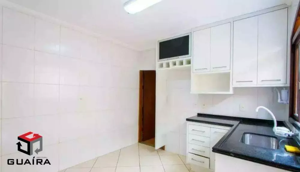 Casa à venda com 2 quartos, 100m² - Foto 4