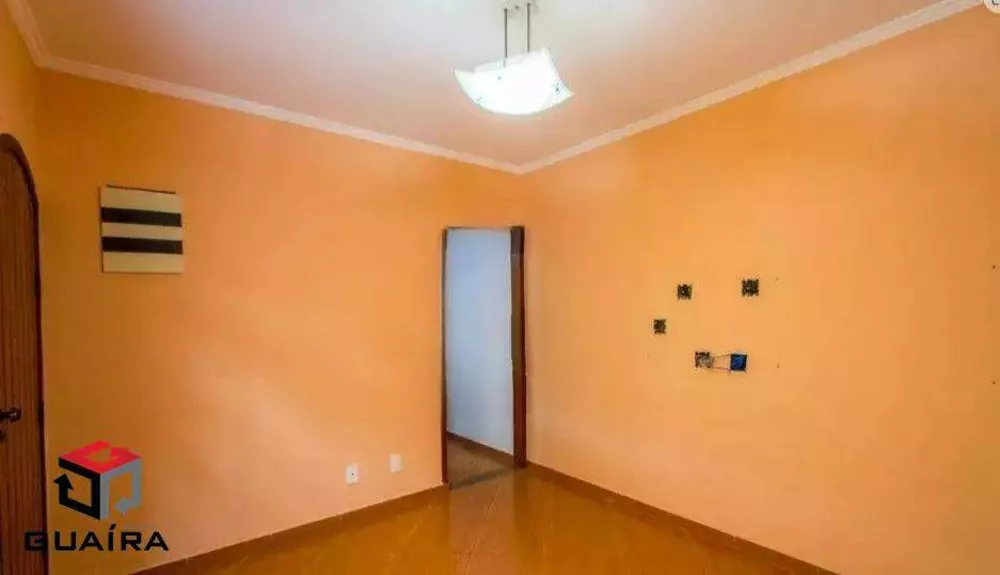 Casa à venda com 2 quartos, 100m² - Foto 3