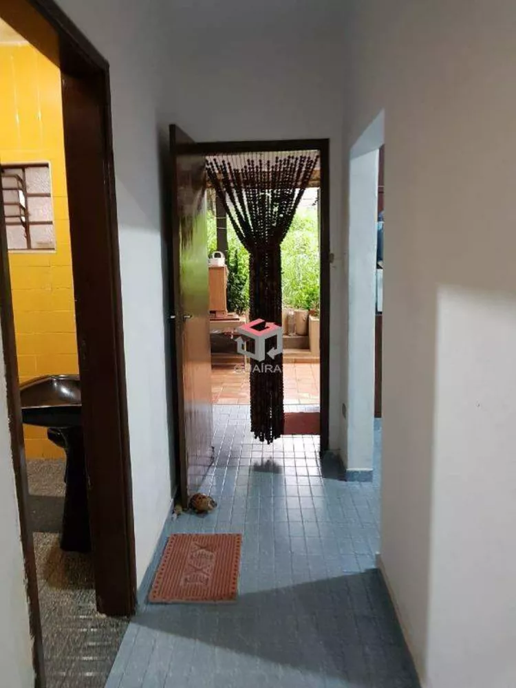 Casa à venda com 2 quartos, 200m² - Foto 8