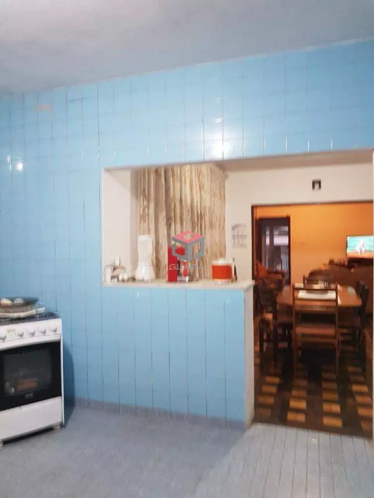 Casa à venda com 2 quartos, 200m² - Foto 15