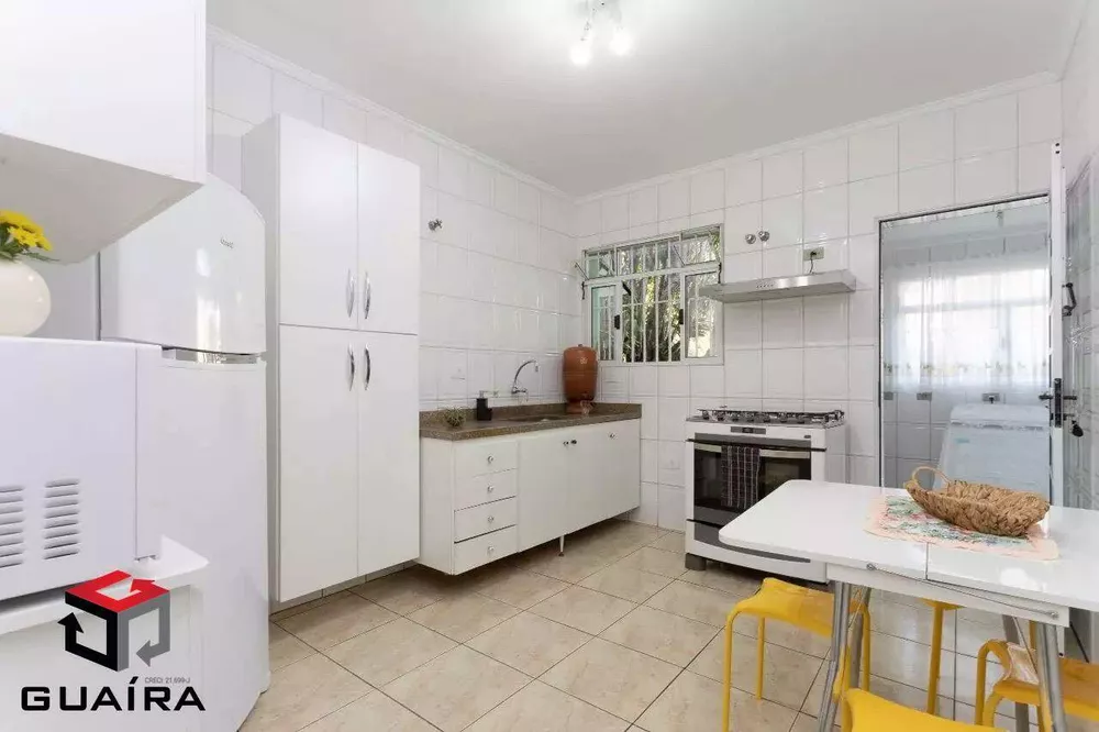 Casa para alugar com 4 quartos, 270m² - Foto 6