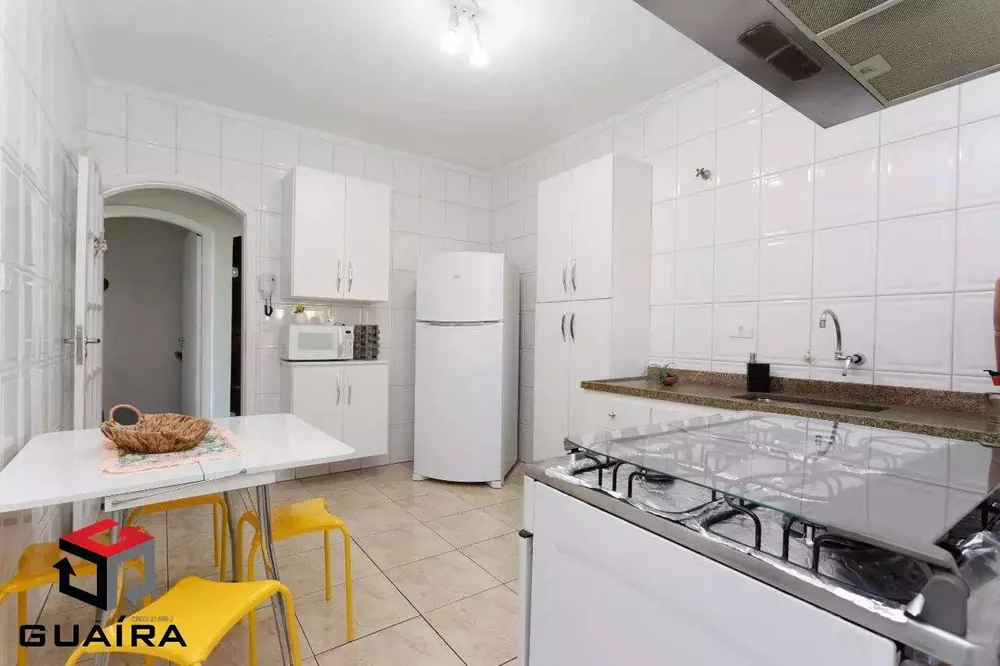 Casa para alugar com 4 quartos, 270m² - Foto 5