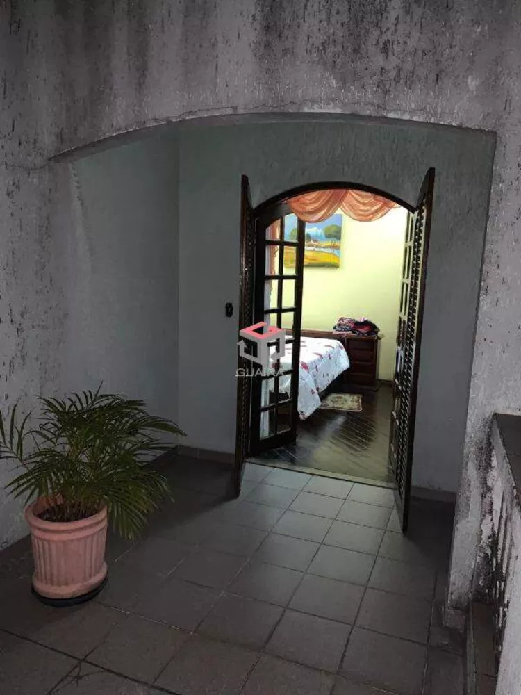 Sobrado à venda com 4 quartos, 330m² - Foto 4