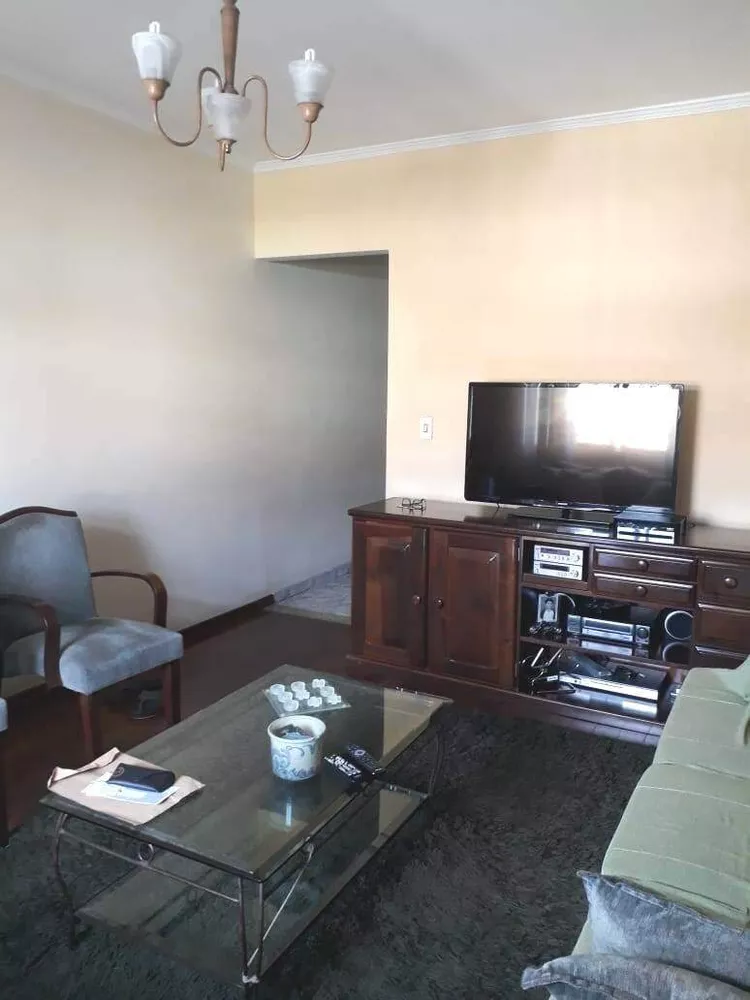 Sobrado à venda com 3 quartos, 189m² - Foto 2