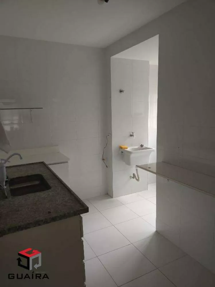 Apartamento à venda com 2 quartos, 67m² - Foto 2