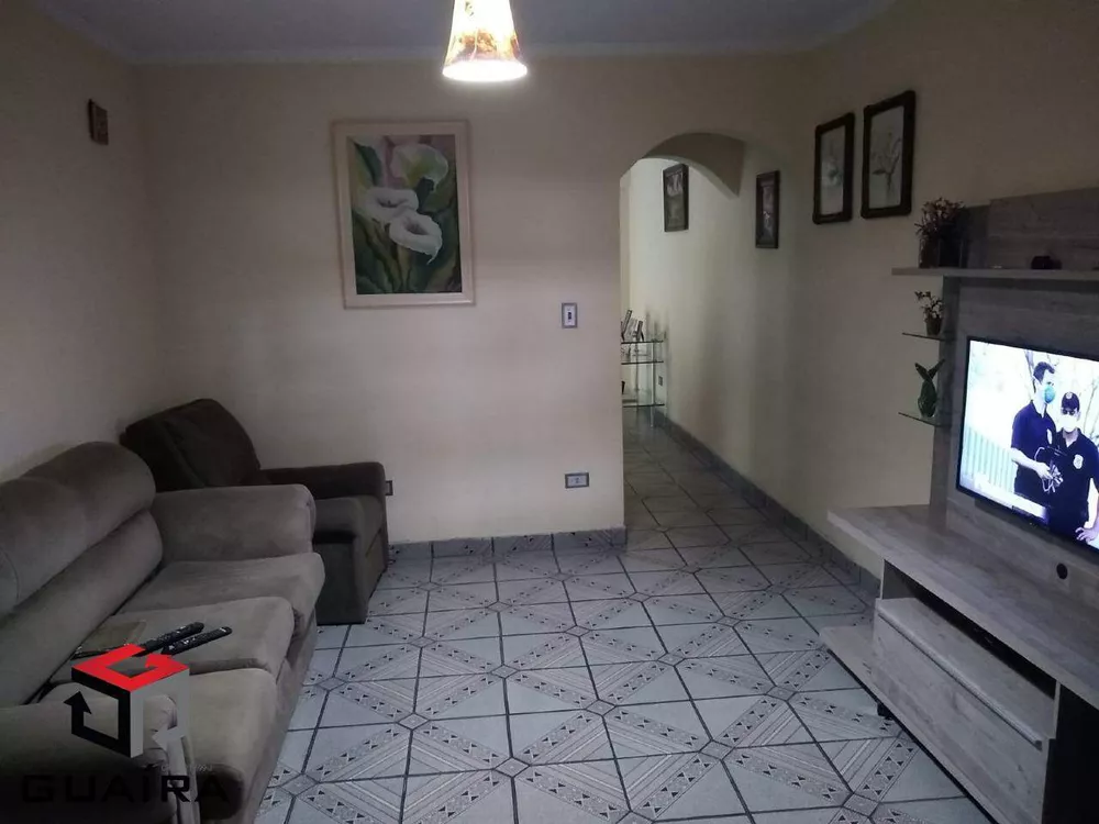 Sobrado à venda com 5 quartos, 234m² - Foto 1