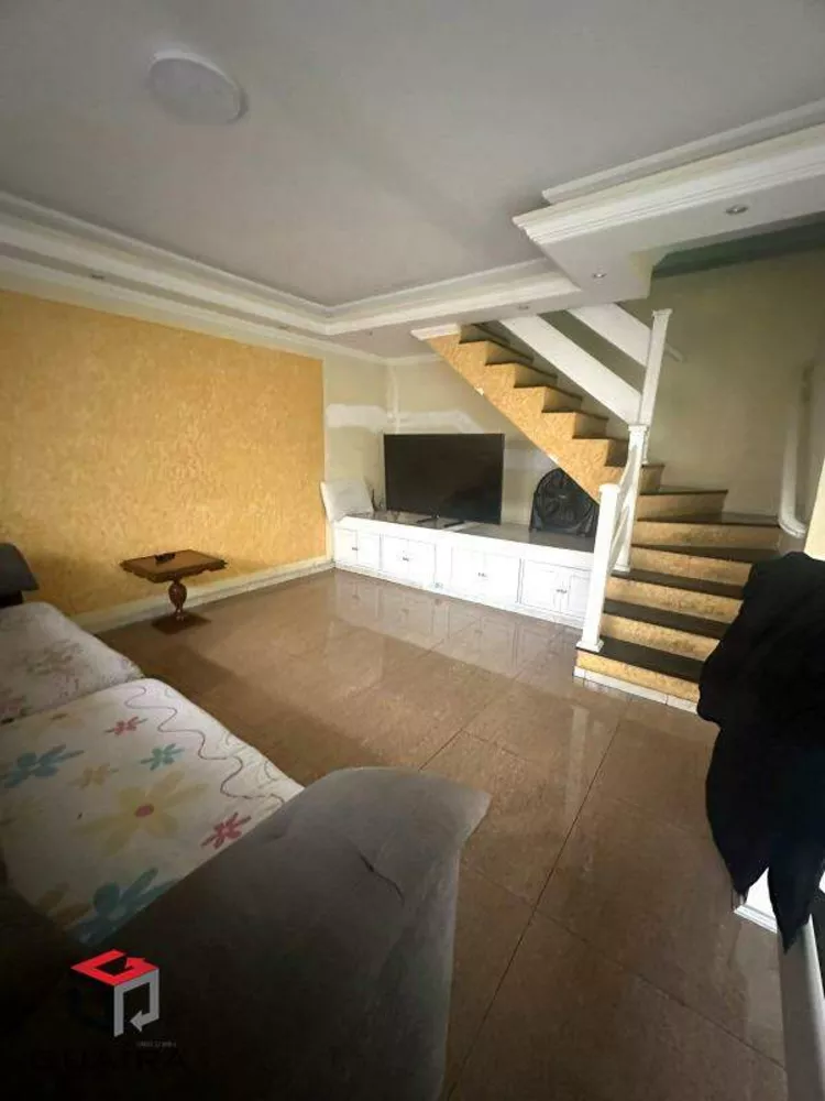 Sobrado à venda com 4 quartos, 253m² - Foto 1