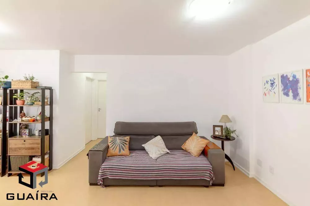 Apartamento à venda com 2 quartos, 70m² - Foto 2