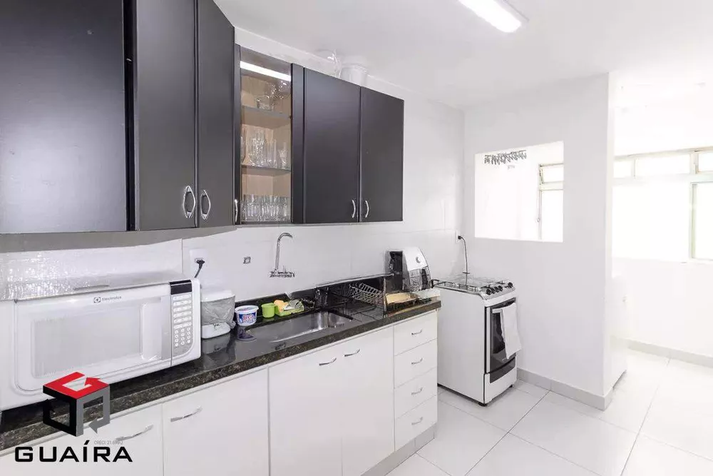 Apartamento à venda com 2 quartos, 70m² - Foto 3