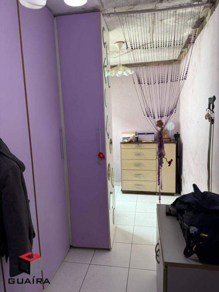 Casa à venda com 4 quartos, 209m² - Foto 3