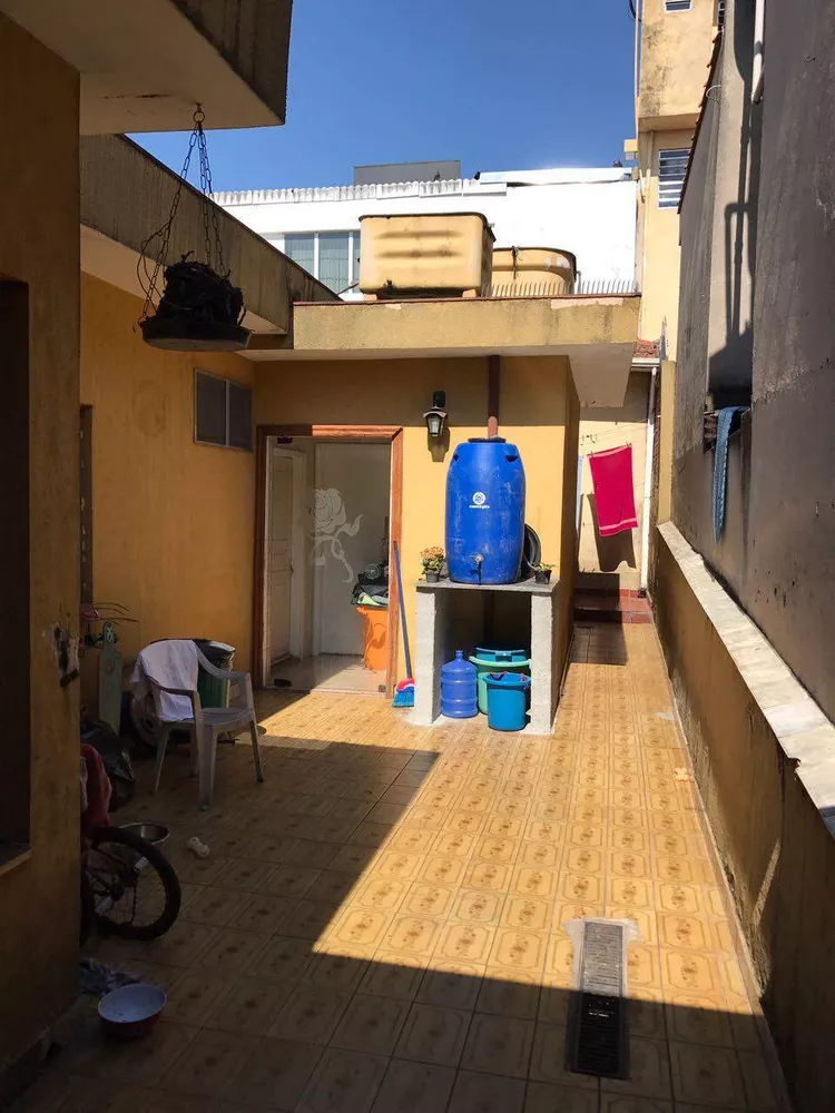 Casa à venda com 3 quartos, 240m² - Foto 3