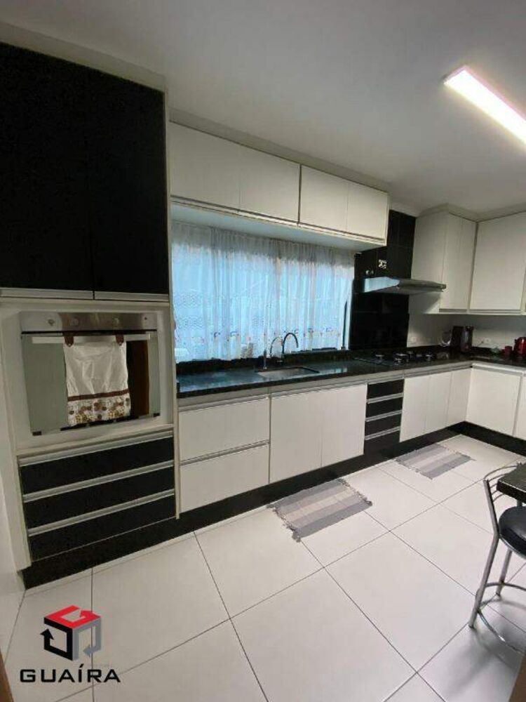 Sobrado à venda com 4 quartos, 132m² - Foto 2