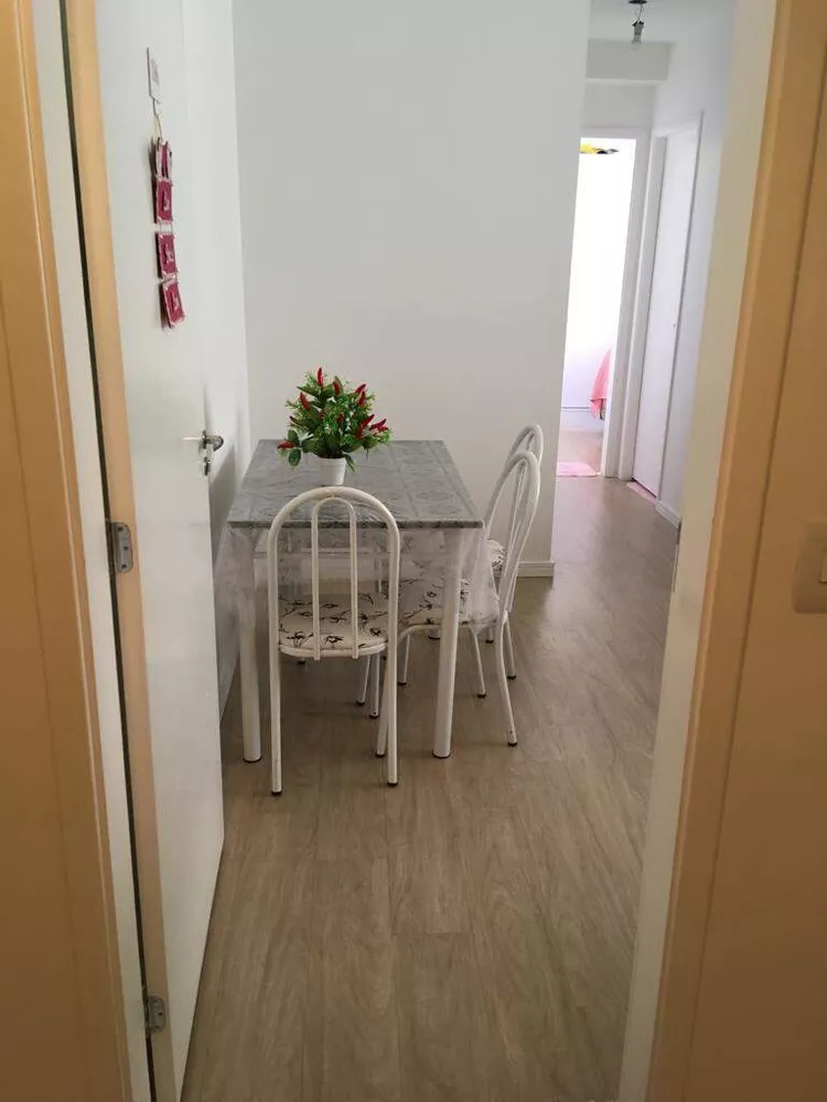 Apartamento à venda com 2 quartos, 43m² - Foto 2