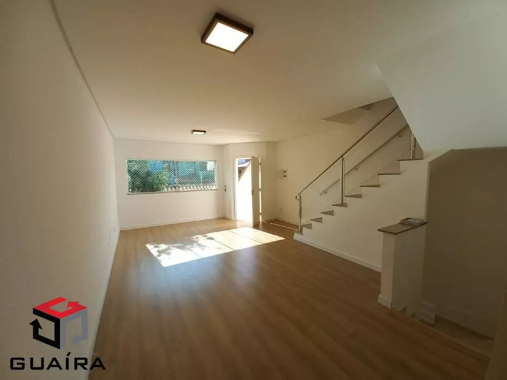 Sobrado à venda com 2 quartos, 140m² - Foto 1