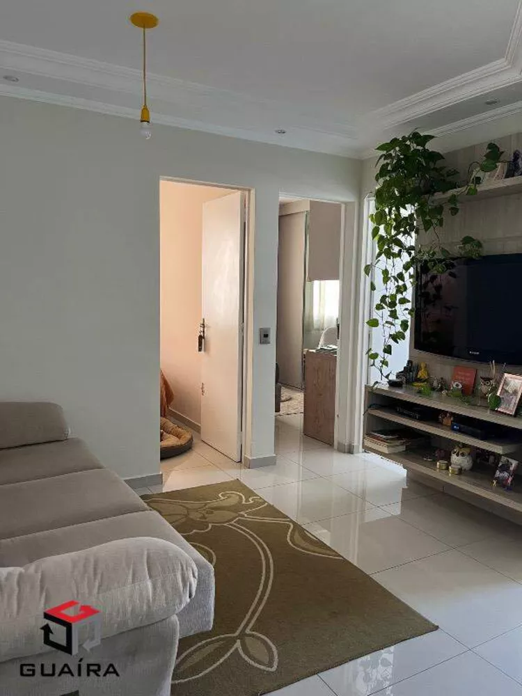 Apartamento à venda com 2 quartos, 45m² - Foto 1