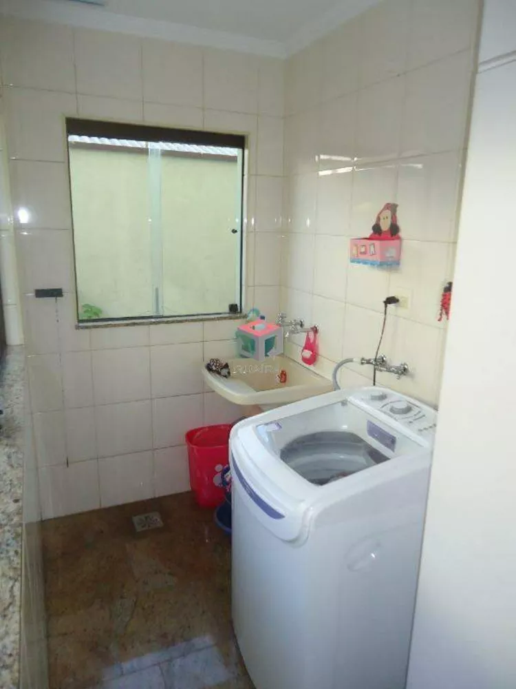 Sobrado à venda com 3 quartos, 277m² - Foto 12