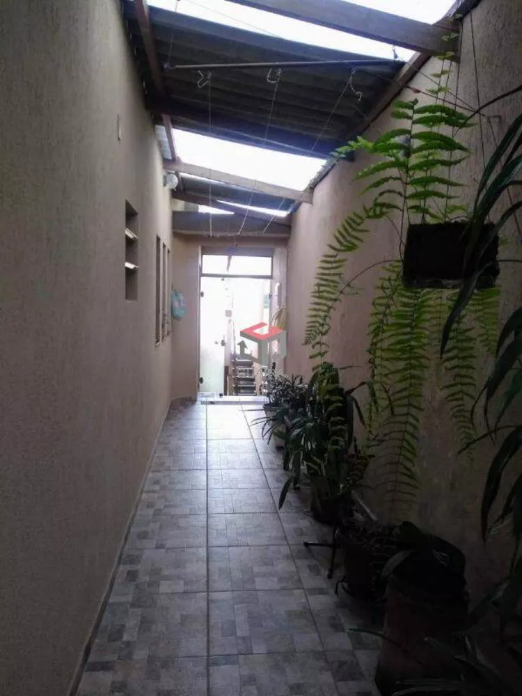 Sobrado à venda com 3 quartos, 188m² - Foto 3