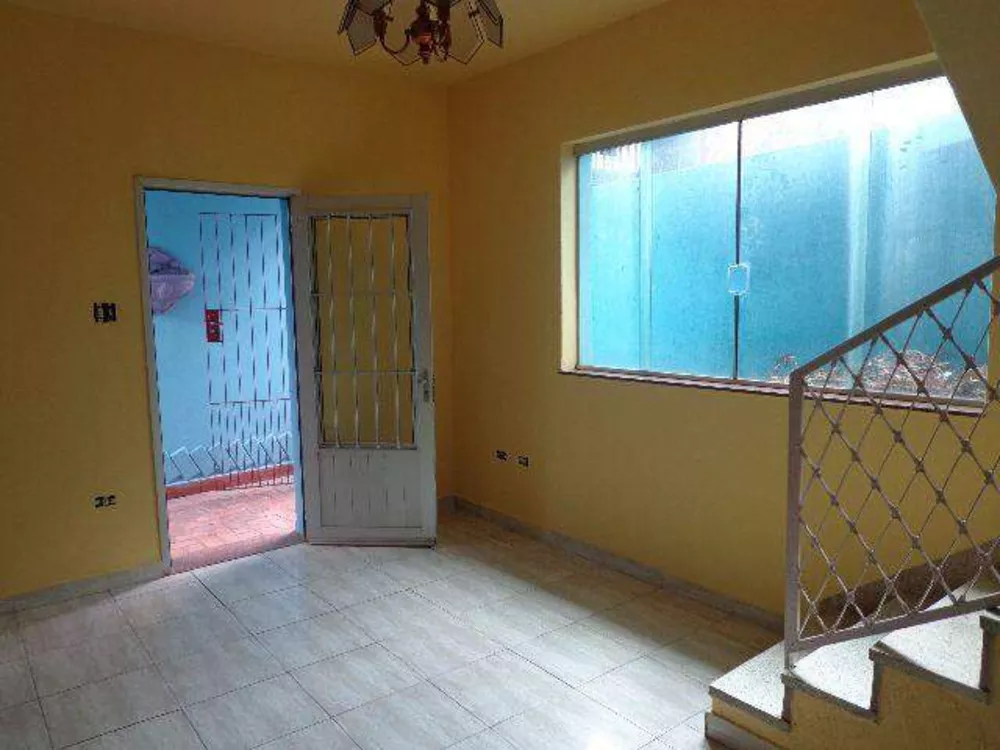 Sobrado à venda com 2 quartos, 177m² - Foto 4