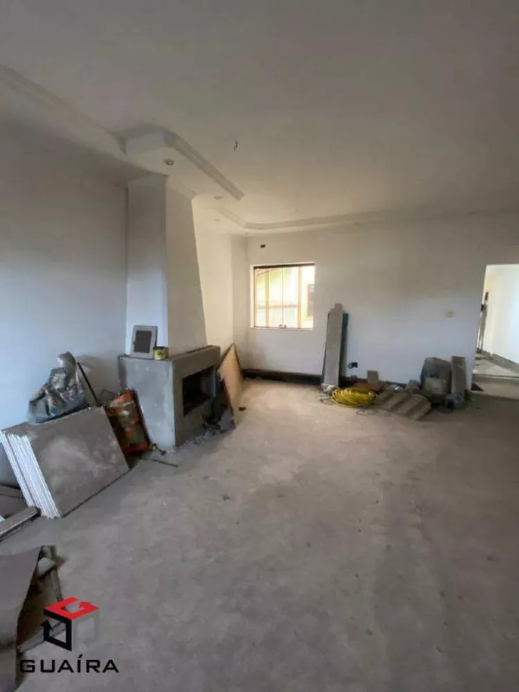 Sobrado à venda com 3 quartos, 400m² - Foto 2