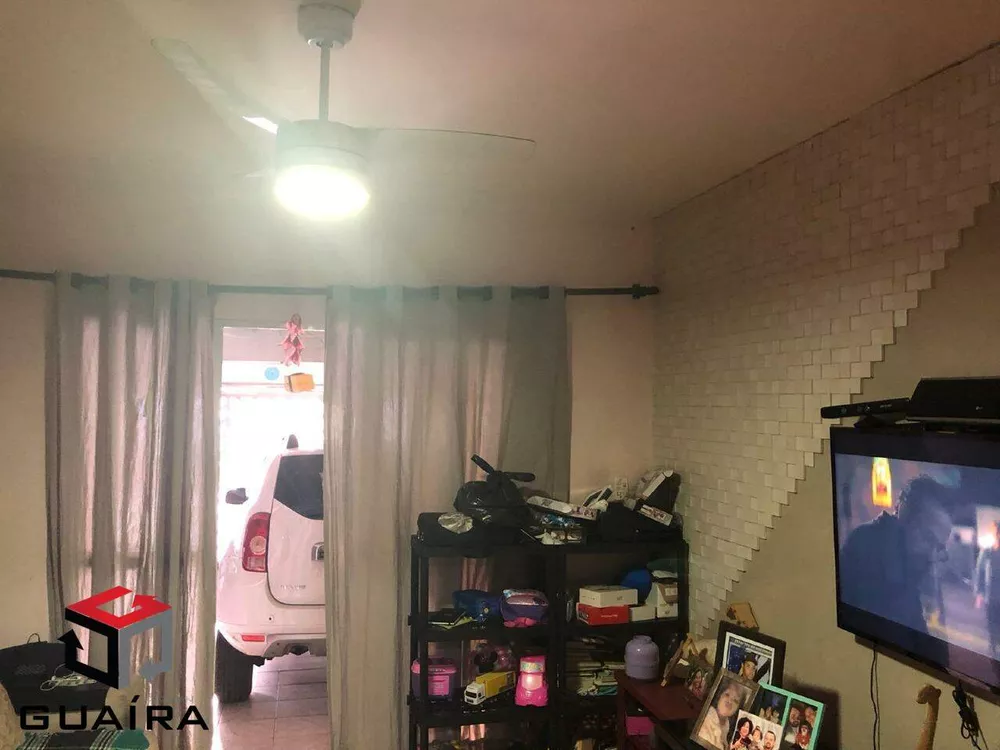 Casa à venda com 2 quartos, 100m² - Foto 1