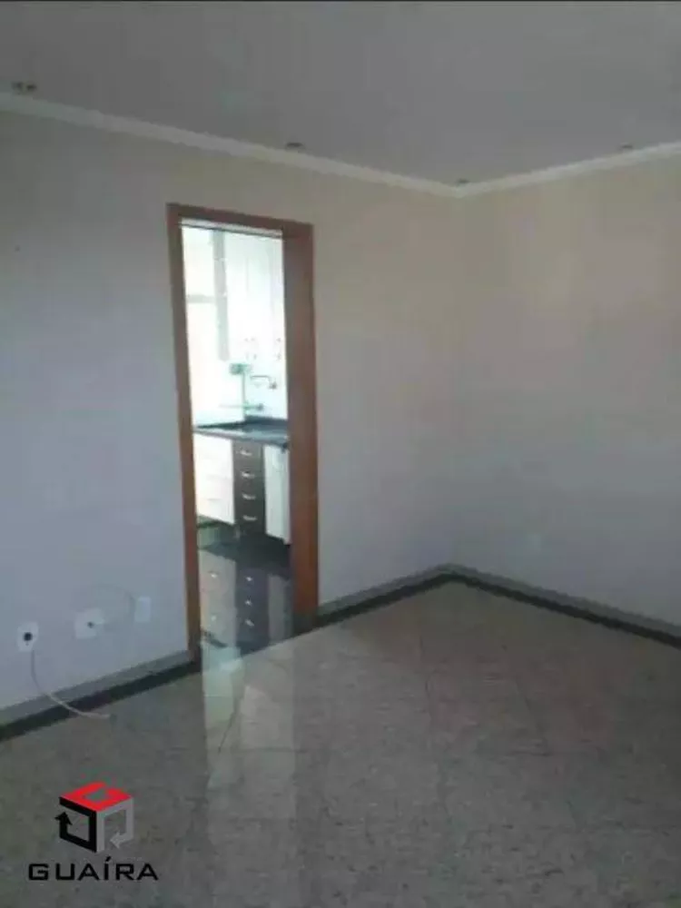 Apartamento para alugar com 3 quartos, 70m² - Foto 2