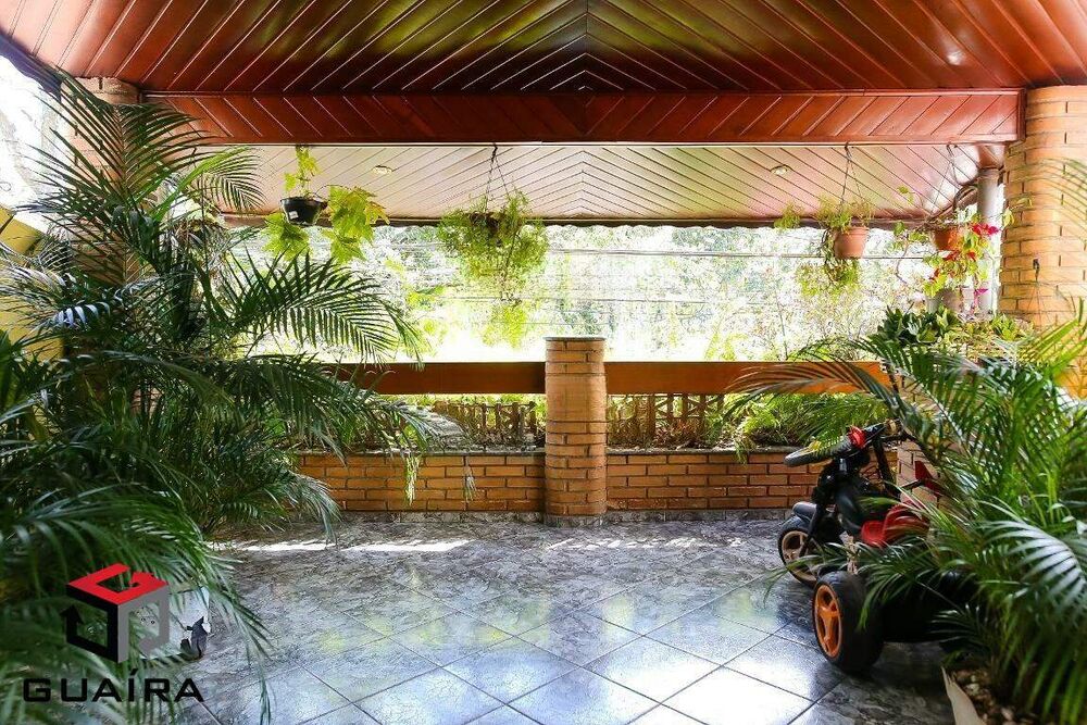 Sobrado à venda com 3 quartos, 232m² - Foto 4