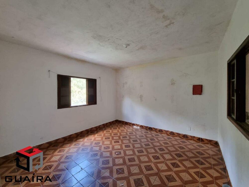 Casa à venda com 2 quartos, 1000m² - Foto 7