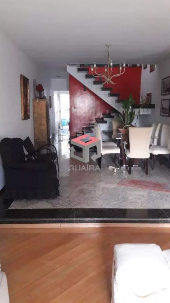 Sobrado à venda com 3 quartos, 223m² - Foto 1