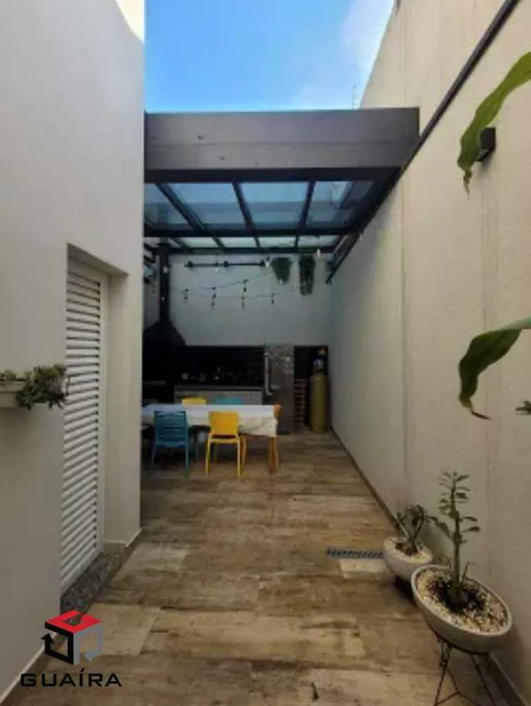 Sobrado à venda com 4 quartos, 160m² - Foto 1