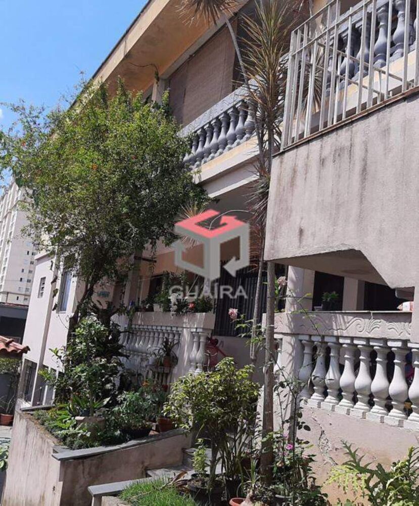 Casa à venda com 6 quartos, 318m² - Foto 1