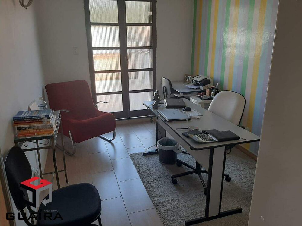 Sobrado à venda com 3 quartos, 220m² - Foto 2