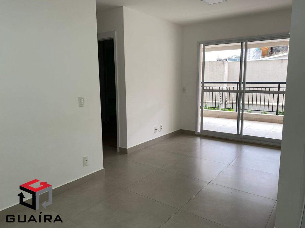 Apartamento à venda com 2 quartos, 70m² - Foto 2
